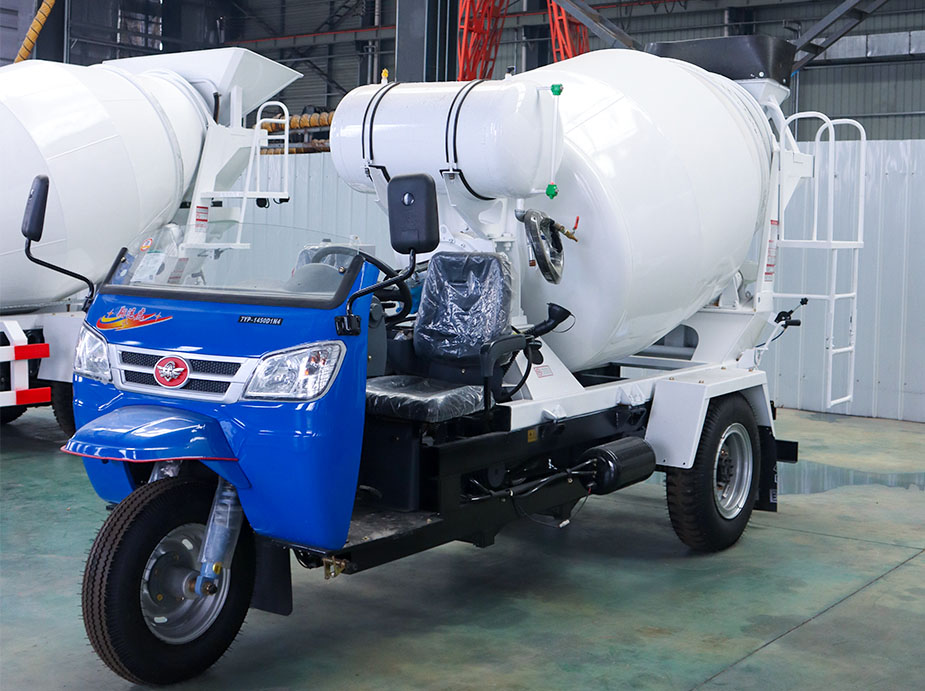 1.5m³ three-wheel concrete mixer trucks