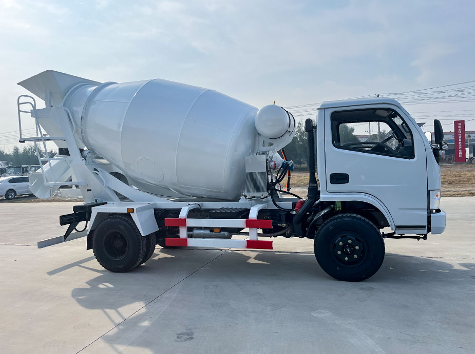 4m³ concrete mixer truck