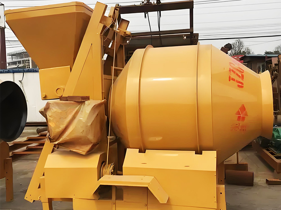 Ladder concrete mixer