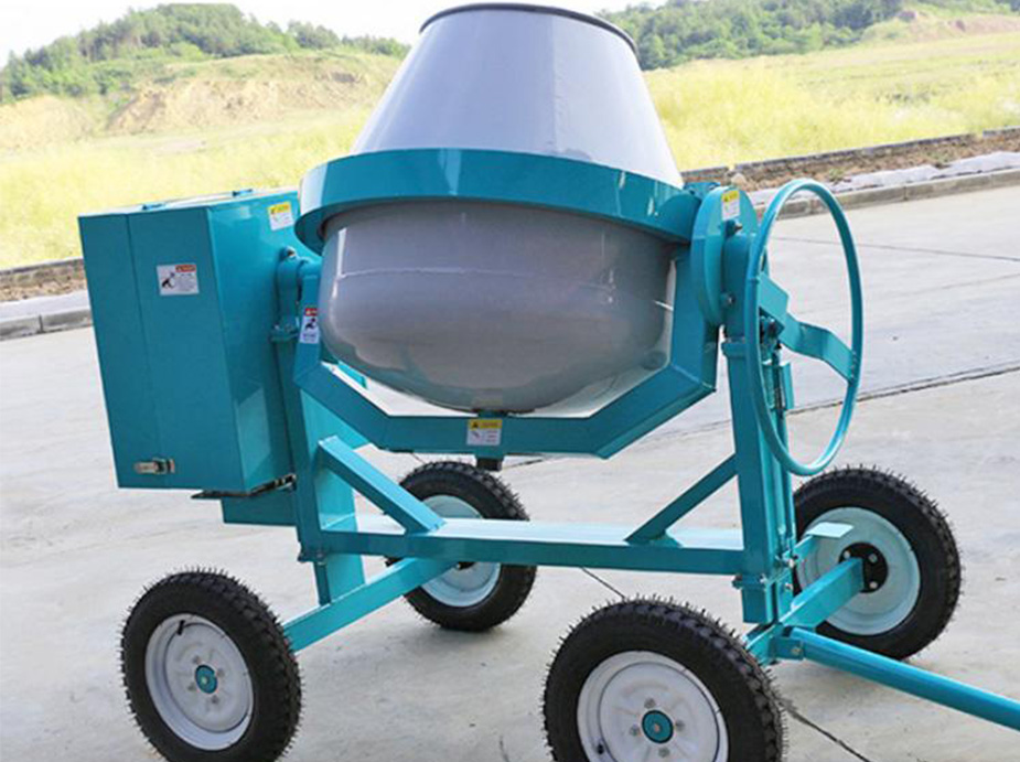 Vertical four-wheel drum mixer