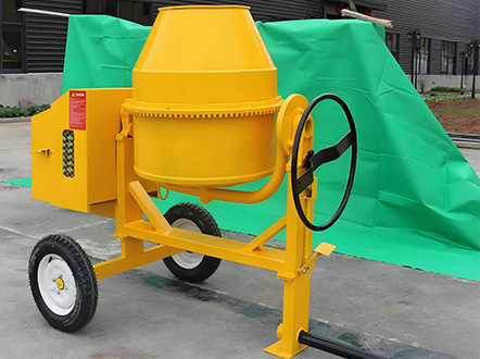 Flat mouth concrete mixer