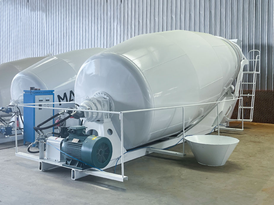 12m³ Motor mixing tank