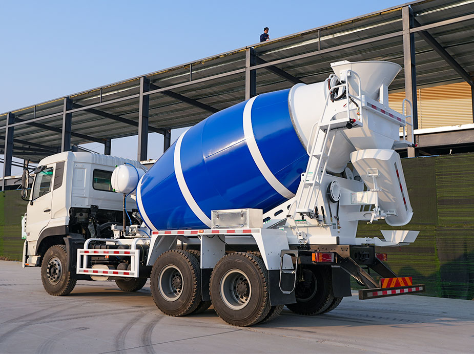 8m³ Concrete mixer trucks