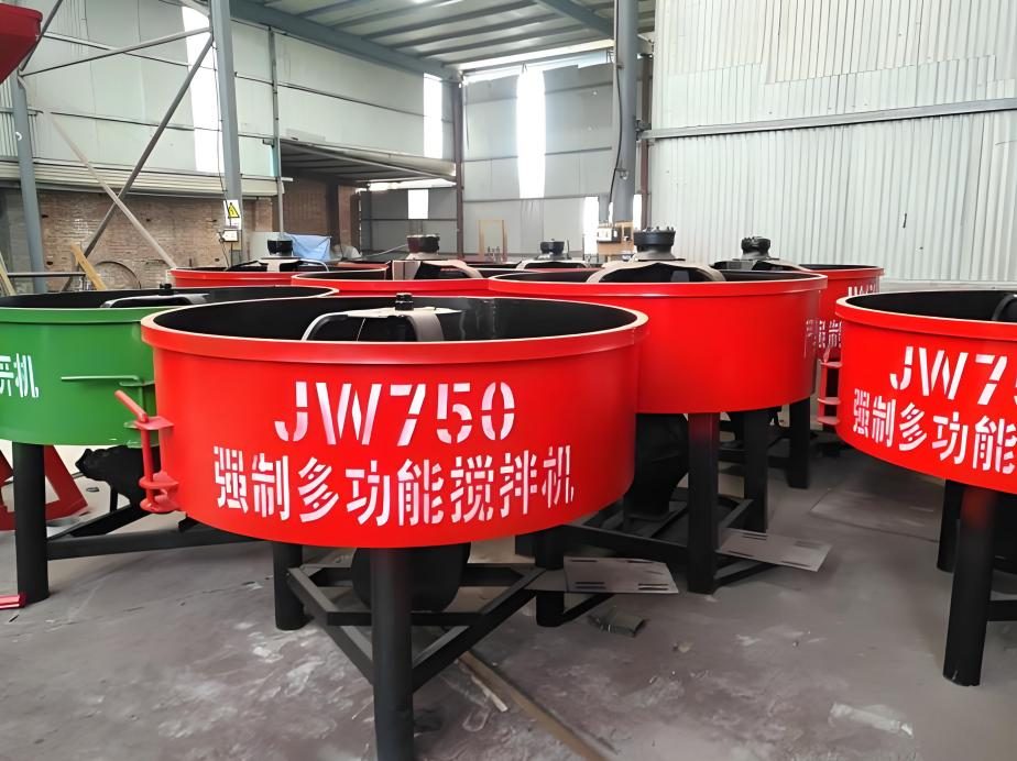 Flat mouth concrete mixer